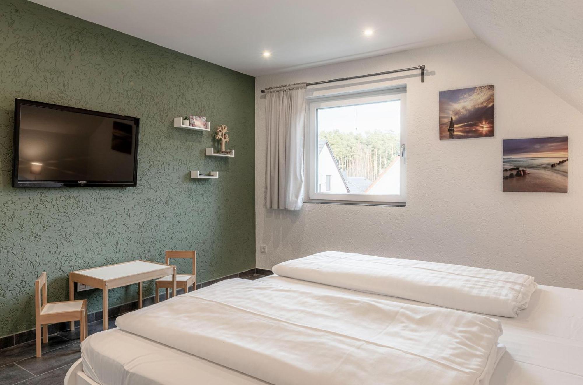Ferienhaus Daniela Mit Terrasse Und Garten Silz  المظهر الخارجي الصورة
