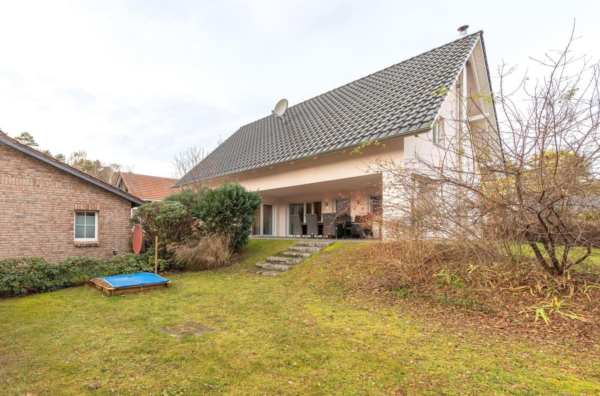 Ferienhaus Daniela Mit Terrasse Und Garten Silz  المظهر الخارجي الصورة